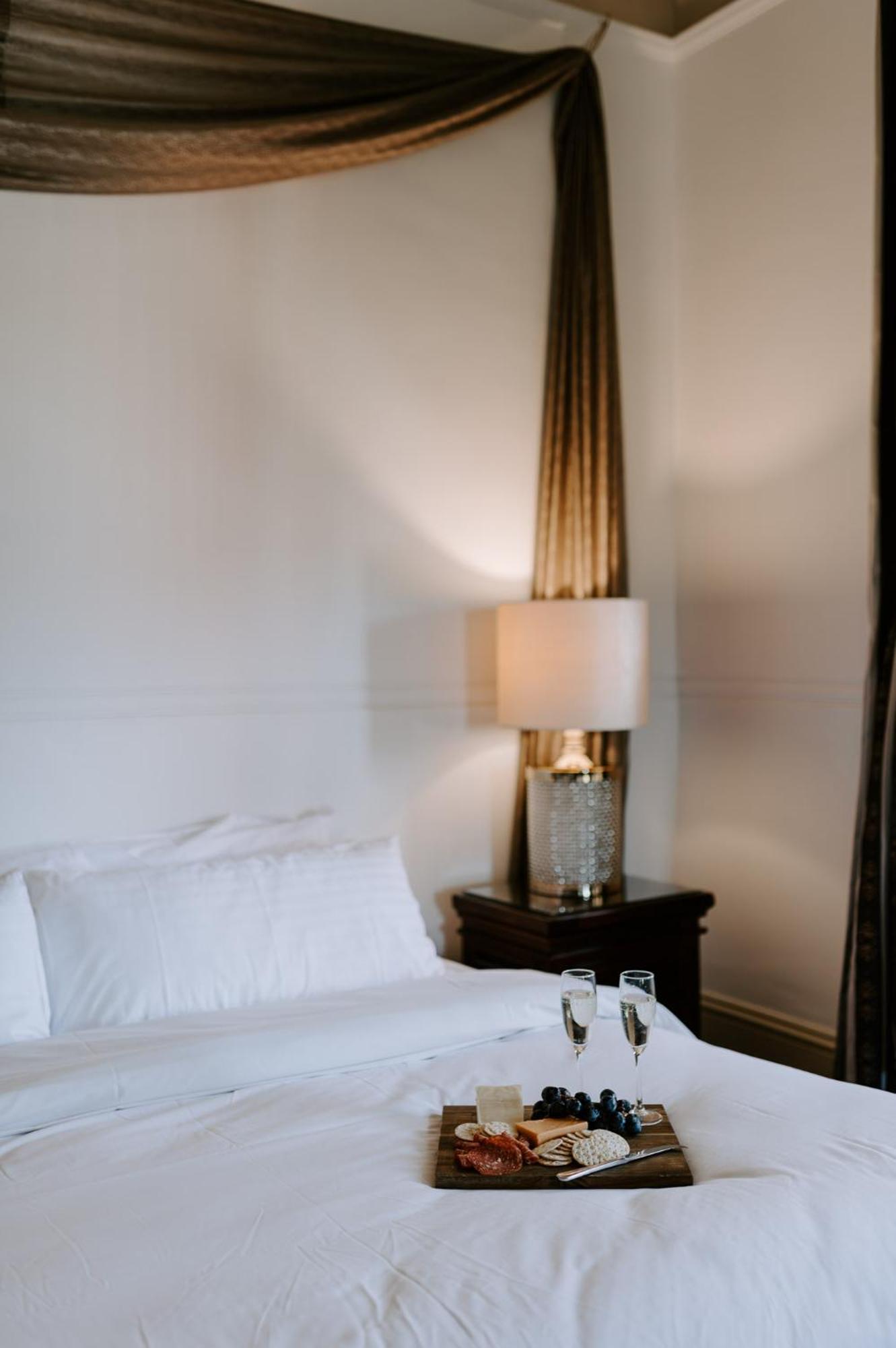ウォリック アビー オブ ザ ロージズ Bed & Breakfast エクステリア 写真
