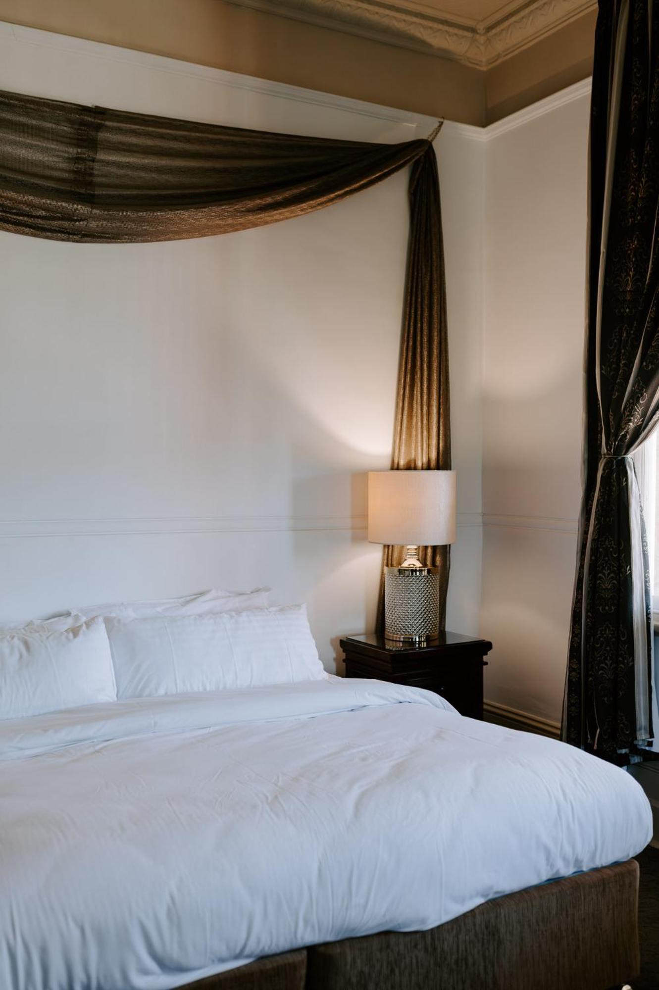 ウォリック アビー オブ ザ ロージズ Bed & Breakfast エクステリア 写真