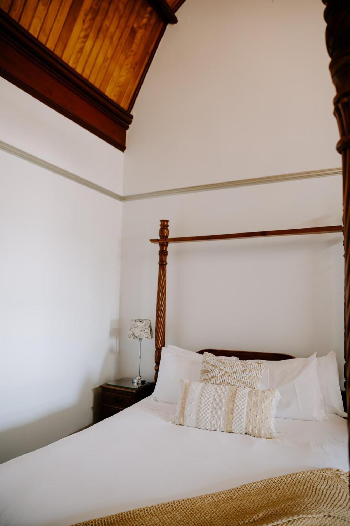 ウォリック アビー オブ ザ ロージズ Bed & Breakfast エクステリア 写真