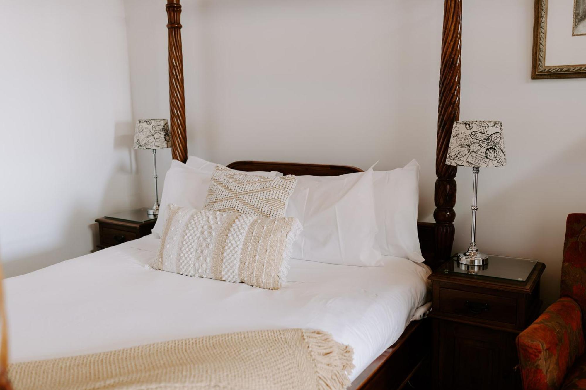 ウォリック アビー オブ ザ ロージズ Bed & Breakfast エクステリア 写真