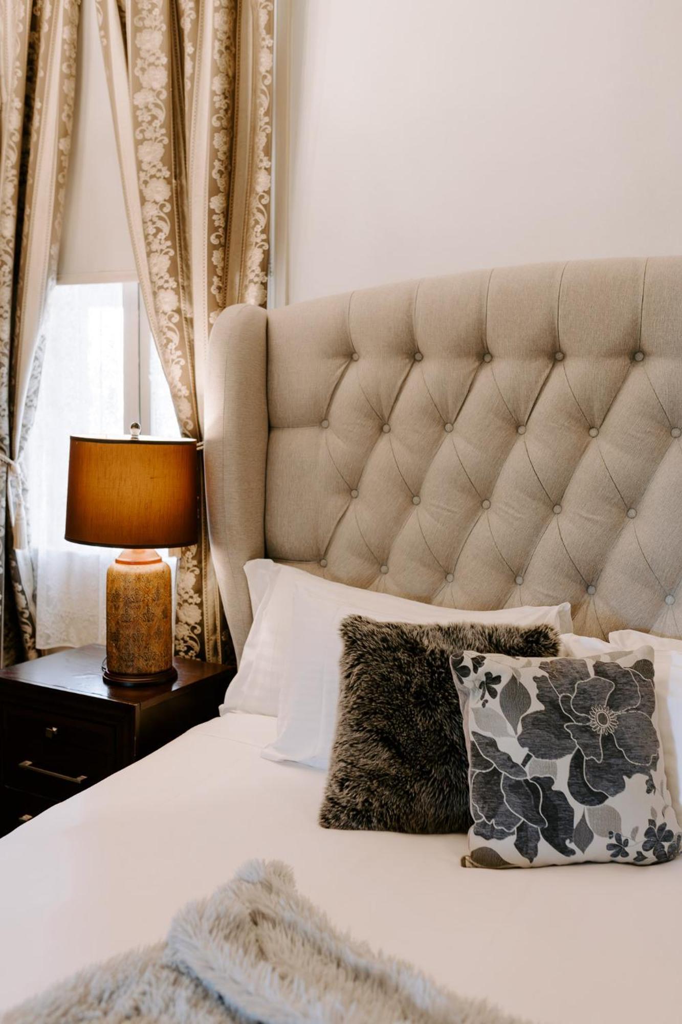 ウォリック アビー オブ ザ ロージズ Bed & Breakfast エクステリア 写真